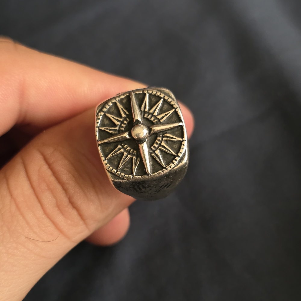 Sterling silver compass ring - Picture 8 of 8